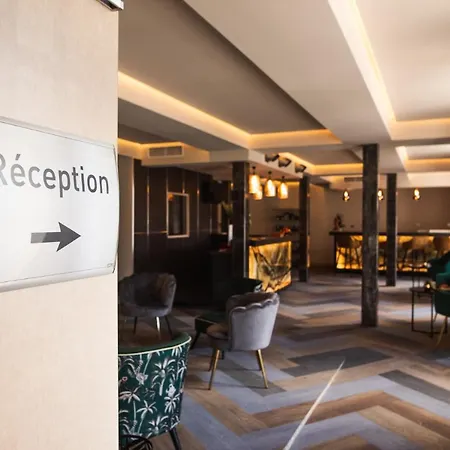 Hotel 1770 & 4*